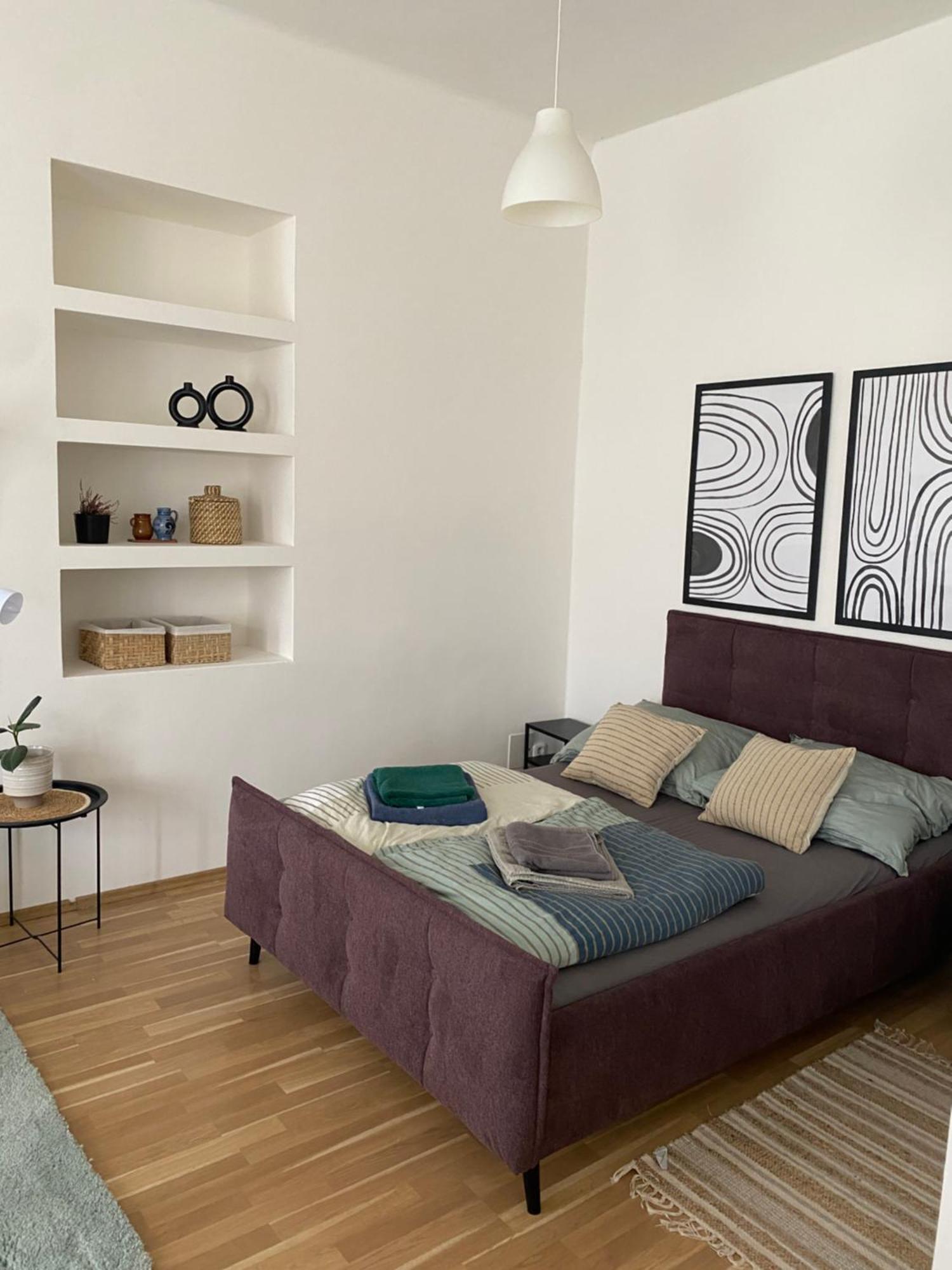 Roomy Apartment Close To Palmovka Prague Exterior photo
